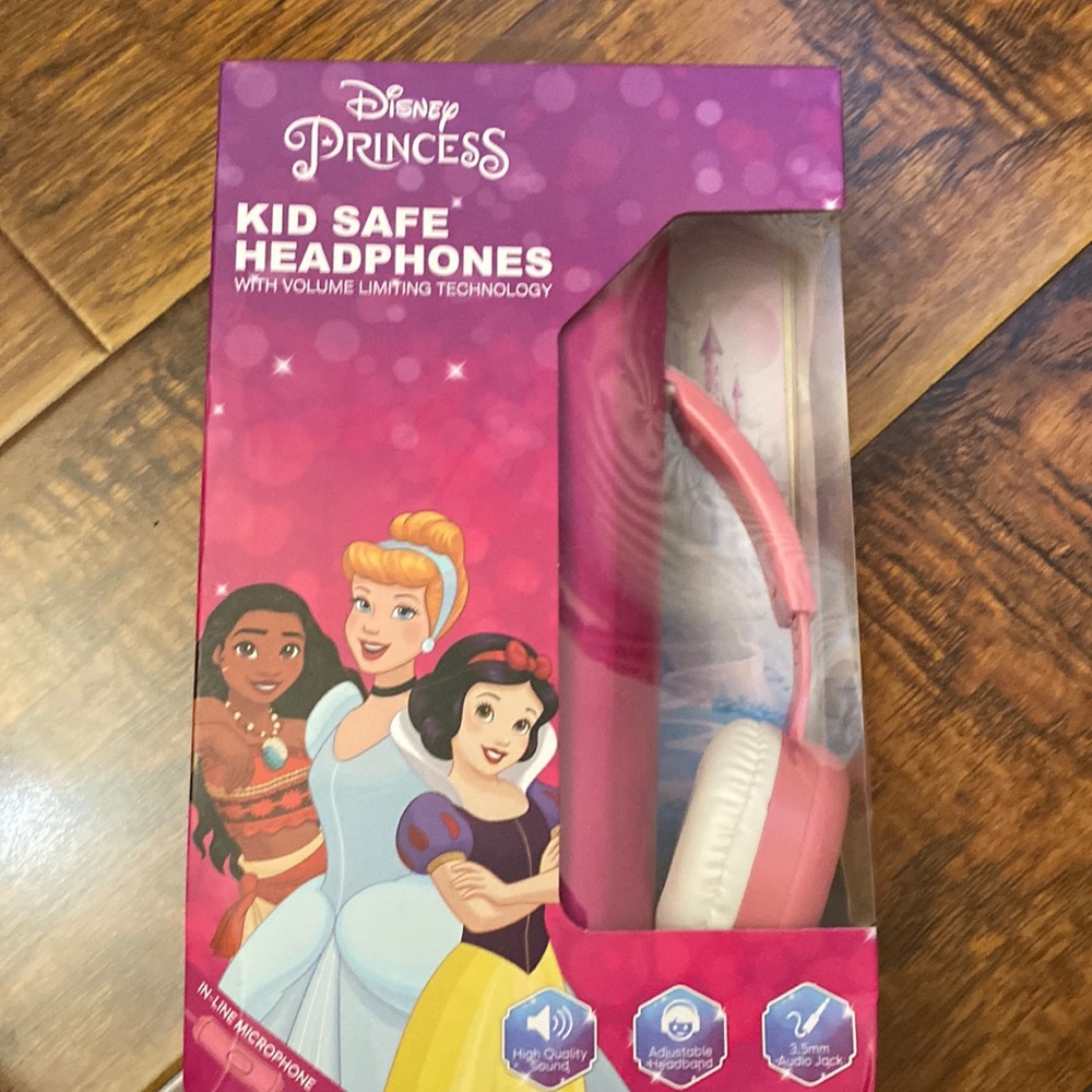 New Disney princess kid safe headphones